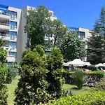 Апартаменти Excelsior Romantic 50m To The Сонячний Берег