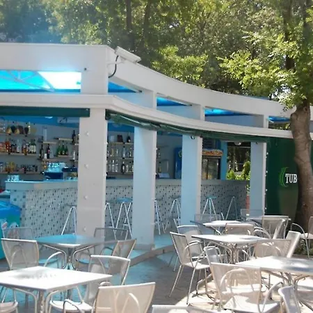 Excelsior Romantic 50m To The Апартаменты *